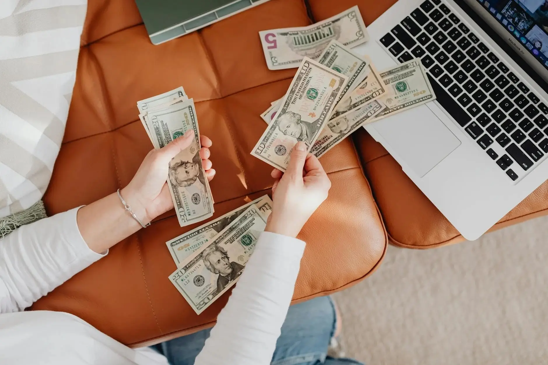 5 Powerful Reasons to Quit Your 9-to-5 and Become Your Own Boss [2025 Guide]